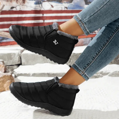 GlideComfort™ - Women's warm sheepskin-lined boots