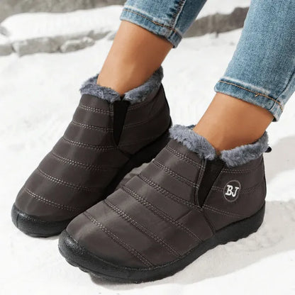 GlideComfort™ - Women's warm sheepskin-lined boots