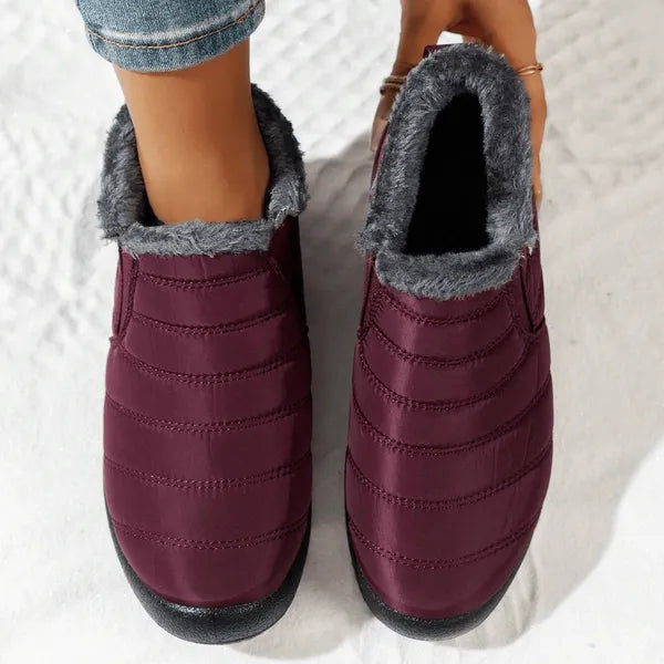GlideComfort™ - Women's warm sheepskin-lined boots