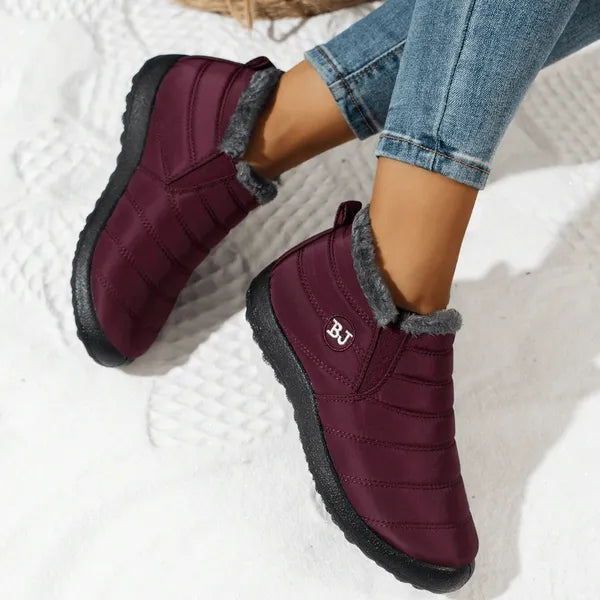 GlideComfort™ - Women's warm sheepskin-lined boots